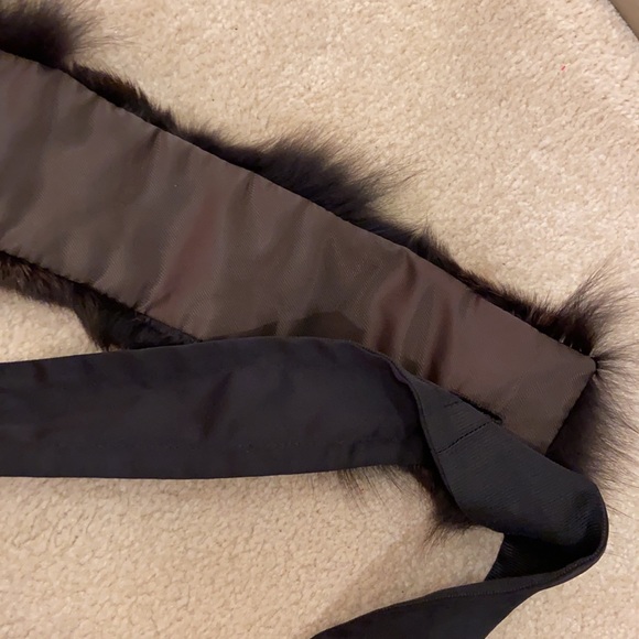 Black real rabbit fur scarf - Picture 7 of 9